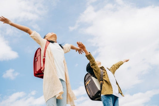 小学生のランドセル重い問題!子供の肩を守るおすすめアイテム